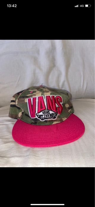 Gorra Vans Off The Wall Camuflaje Rosa