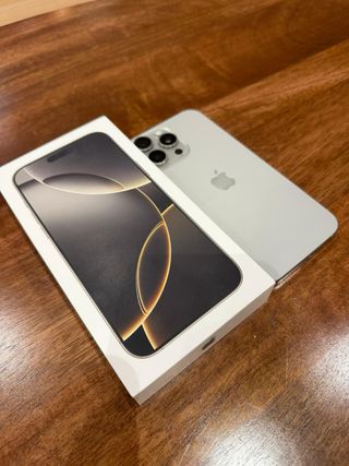 iPhone 16 Pro Max 256GB Titanio Natural