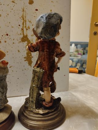 Statuina Giuseppe Armani