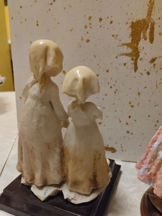 Statuina Giuseppe Armani