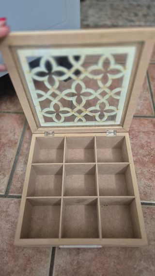 Portatisane in legno e metallo