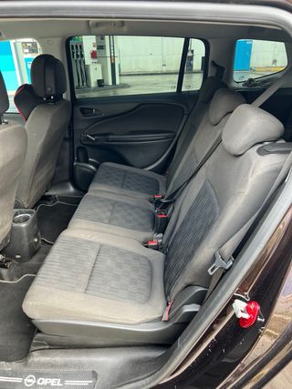 Opel Zafira Tourer 2016