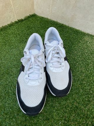 Zapatillas Nike Air Max Blancas y Negras