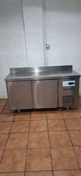 Bajo mostrador 2 puertas CORECO