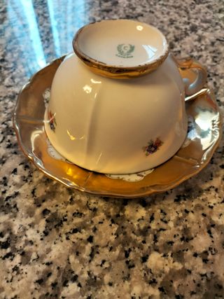 Servizio con Theiera e 2 tazze da the