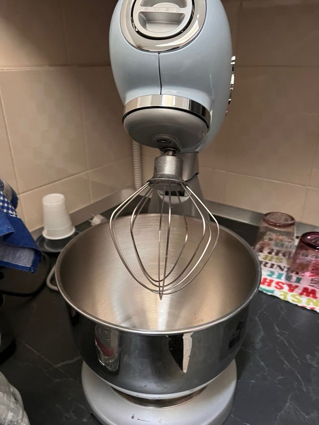 Planetaria+tira sfoglia Smeg azzurra con tira