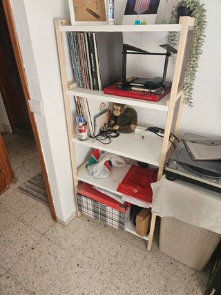 Estantería Ikea Blanca y Madera