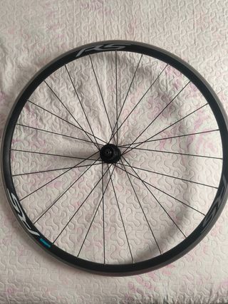 Rueda trasera Shimano R5