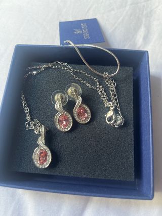 Collar y Pendientes Swarovski Rosa y Plateado