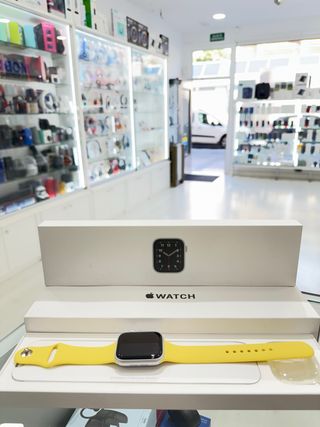 Apple Watch SE 44mm GPS + Cellular Plata
