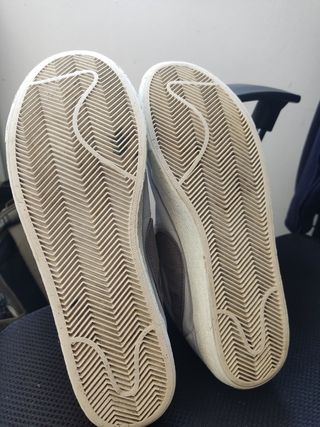 Nike Talla 42.5 UE Gris 