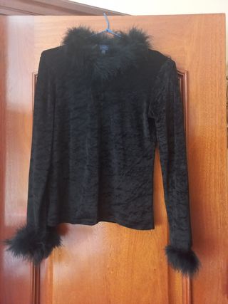 Jersey negro con pelo talla M
