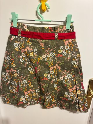 Falda estampada flores verde