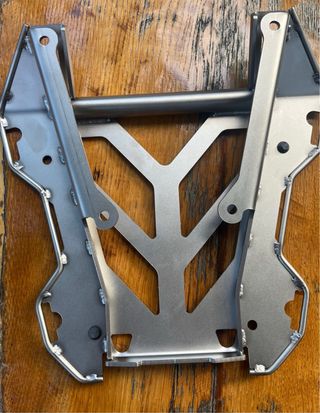 Piastra per bauletto moto