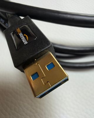 Cable USB 3.0 Amazon Basics A a Micro B, 1.8m