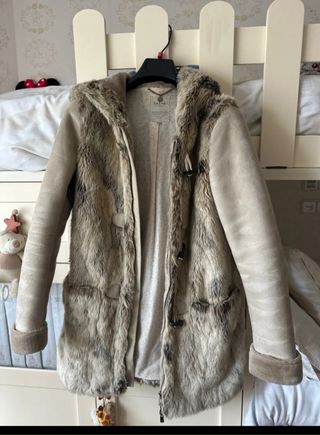 Abrigo Salsa Piel Vuelta y Pelo Sintético Beige