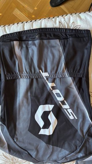 Maillot y culotte Scott sin estrenar