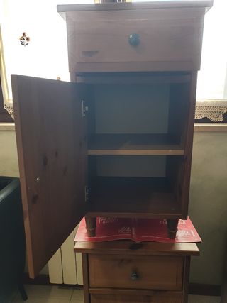 Comodini Ikea in legno - Coppia