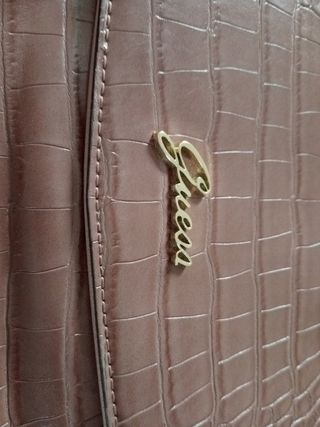 Bolso Guess Marrón Cocodrilo