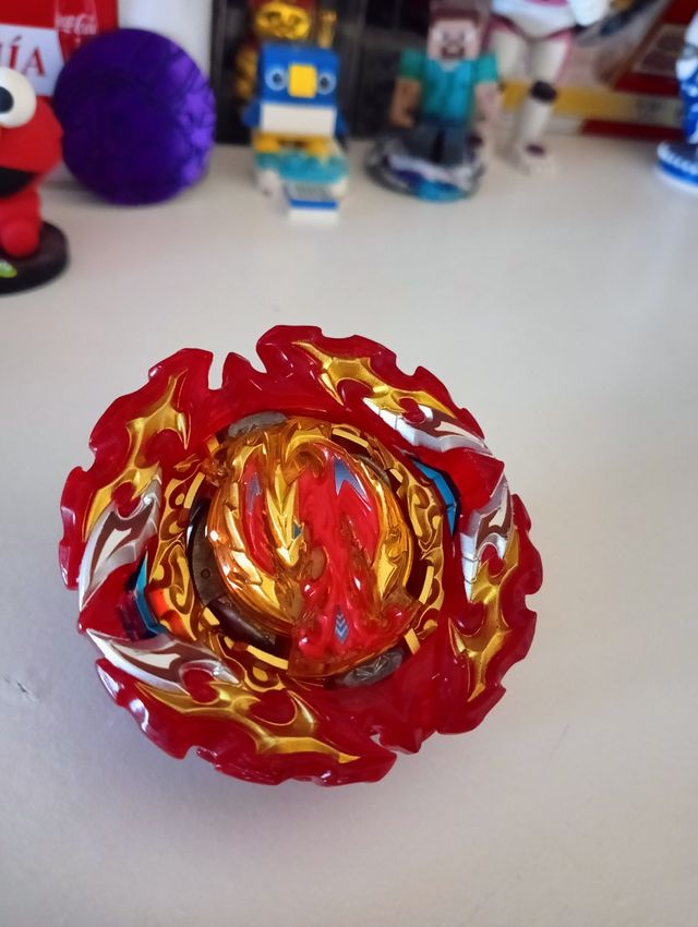 Prominence Phoenix - Beyblade Burst