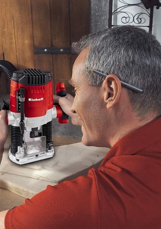 Fresadora Einhell TC-RO 1155 E