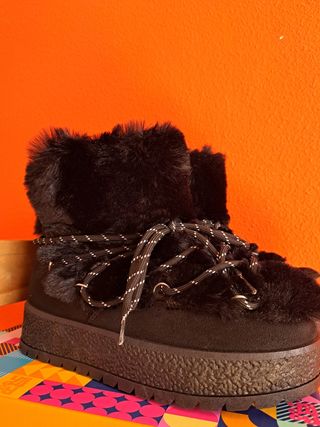 Botas de pelo negras