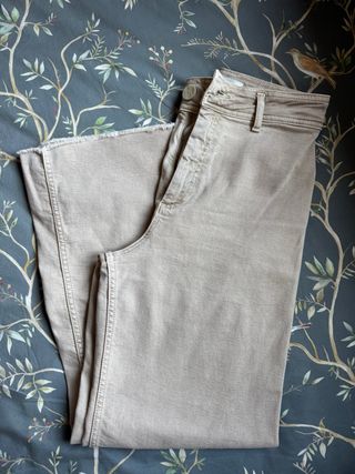 Zara Jeans Rectos Anchos Beige