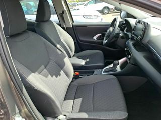 Toyota Yaris 1.5 HYBRID 116H BUSINESS