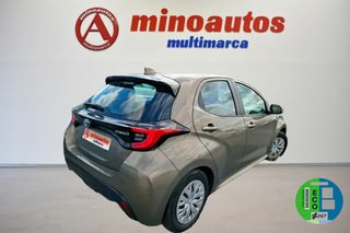 Toyota Yaris 1.5 HYBRID 116H BUSINESS