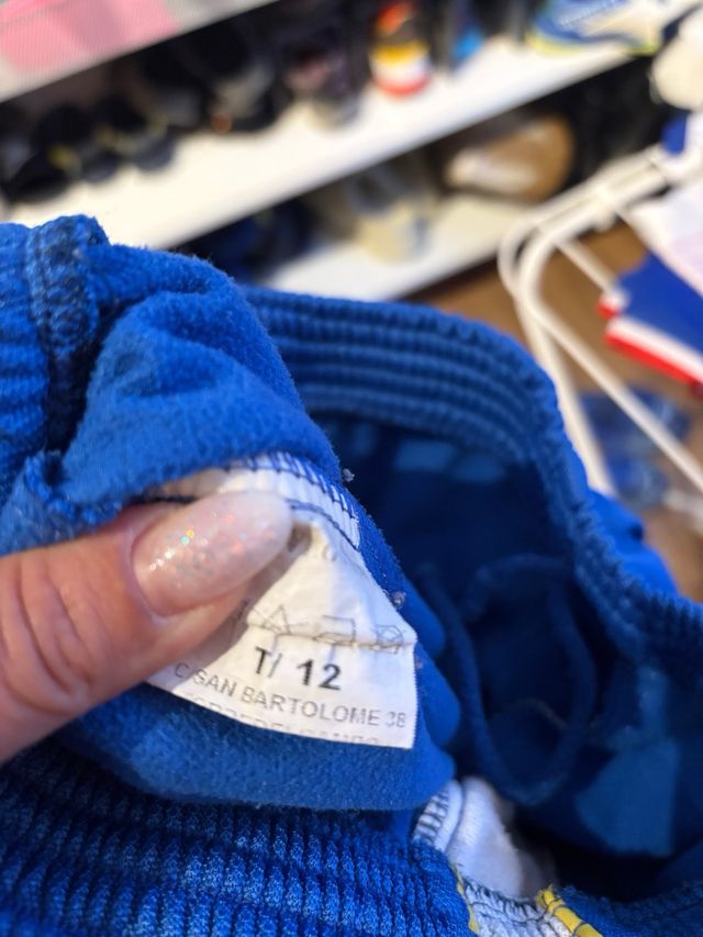 Uniforme colegio Vega Sur