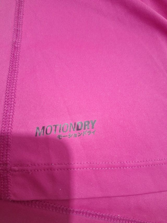 T-shirt sportiva rosa da donna Asics