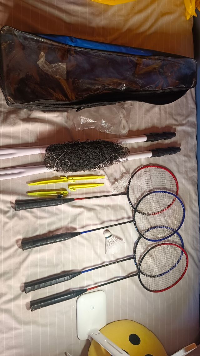 Set de Bádminton con 4 Raquetas y Volante