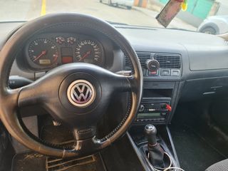 Volkswagen Golf 2002