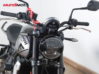 TRIUMPH TRIDENT 660 