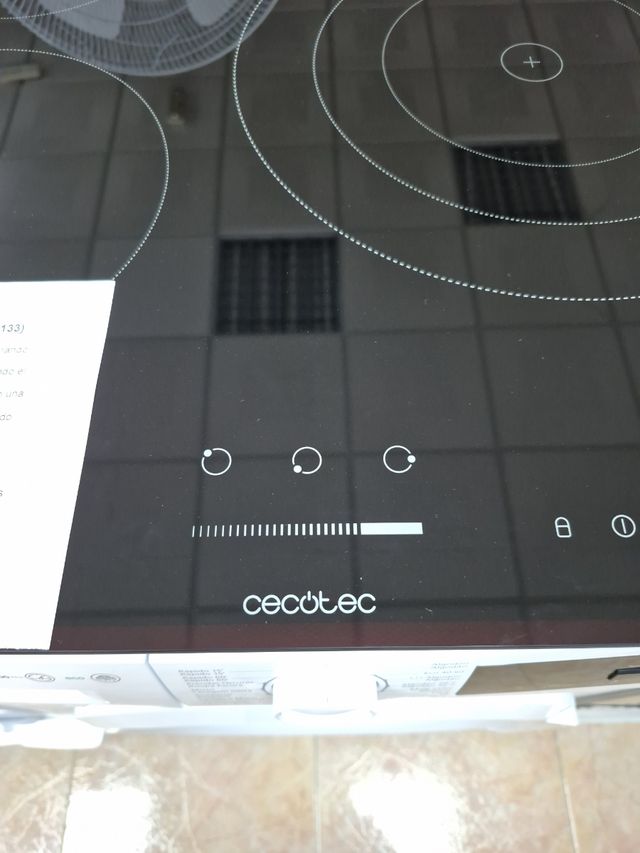 Placa Vitrocerámica Cecotec 3 Fuegos