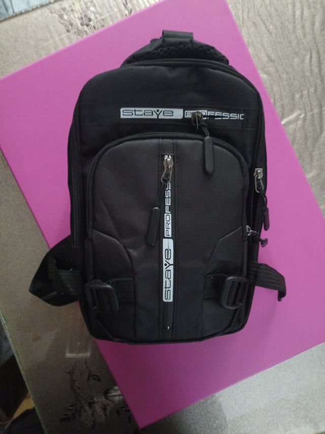 Mochila deportiva multibolsillo