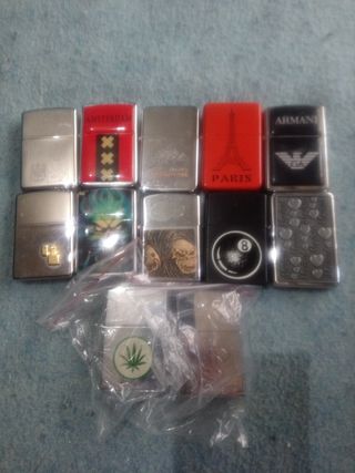 Confezione da 11 accendini Zippo