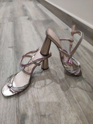 Sandalias tacón tiras multicolor