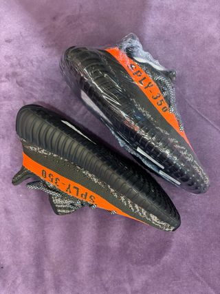 Adidas Yeezy Boost 350 V2 Carbeluga