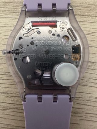 Swatch SKIN Morado