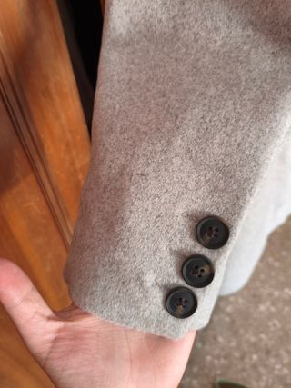 Gabardina gris Stradivarius