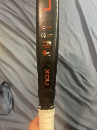 Pala Nox AT2 Genius edición especial