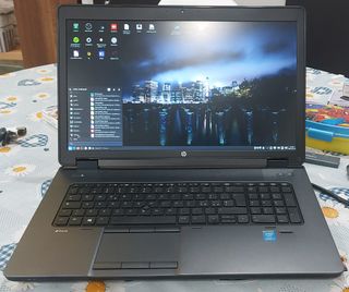 HP ZBook 17 Portátil Gris
