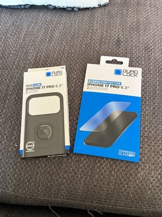 Quad Lock iPhone 17 Pro + Protector Pantalla