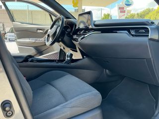 Toyota C-HR 2019