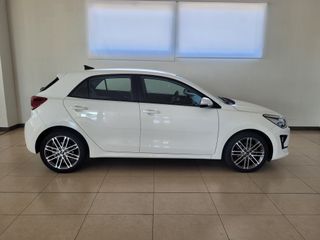 KIA Rio 1.0 TGDi 100CV MHEV iMT Drive