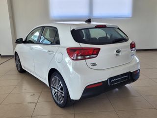 KIA Rio 1.0 TGDi 100CV MHEV iMT Drive