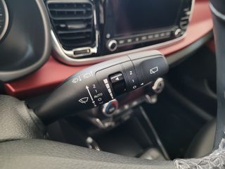 KIA Rio 1.0 TGDi 100CV MHEV iMT Drive