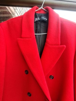 Abrigo Zara Rojo XL lana manteco
