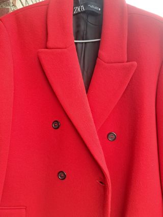 Abrigo Zara Rojo XL lana manteco
